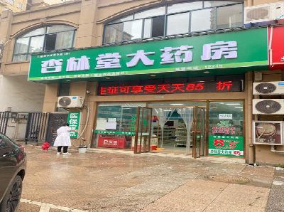 来宾铝塑板门头招牌的特点。