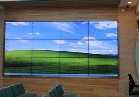 来宾液晶拼接屏的另类用法。